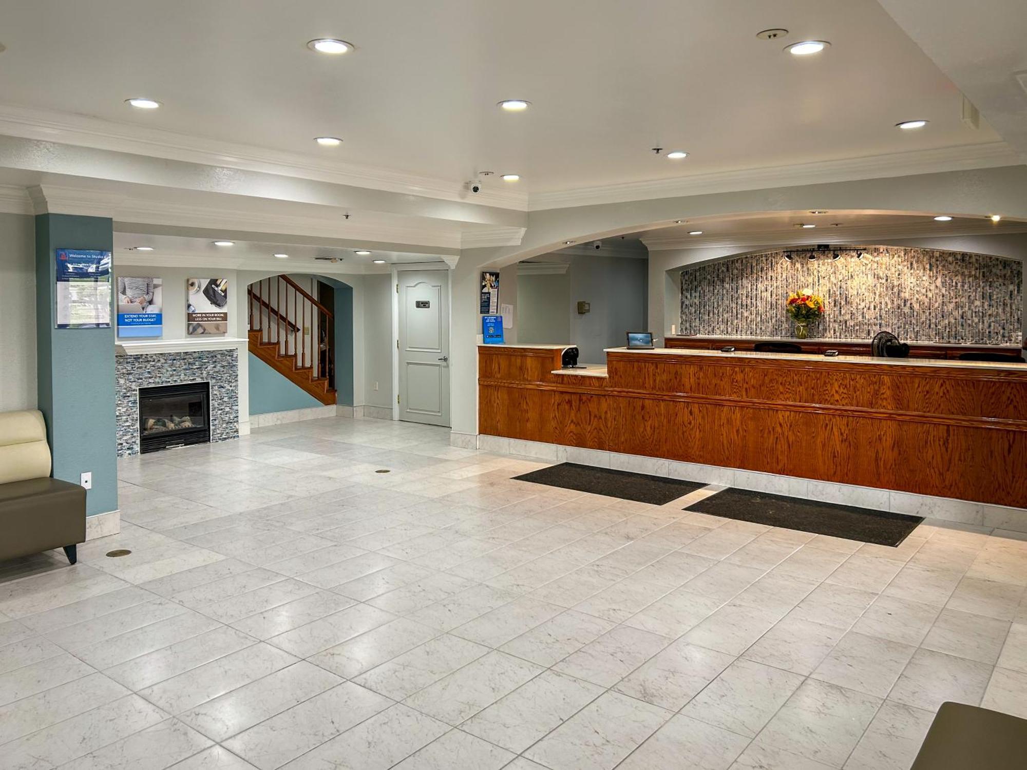 Motel 6 Ontario Ca Convention Center Airport Εξωτερικό φωτογραφία