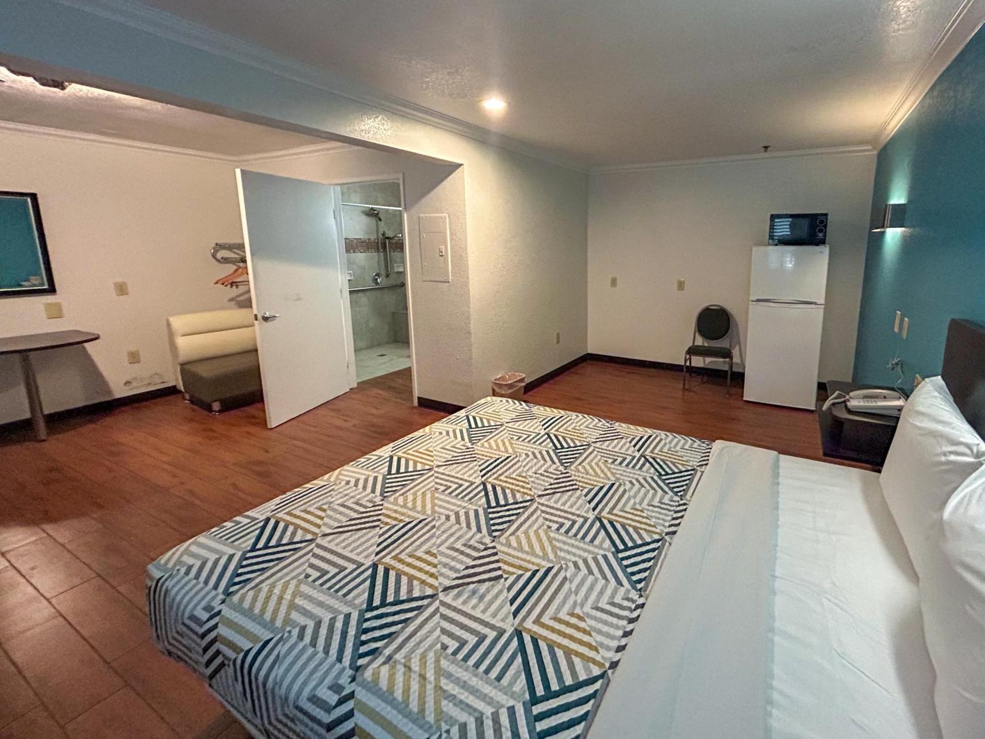 Motel 6 Ontario Ca Convention Center Airport Εξωτερικό φωτογραφία