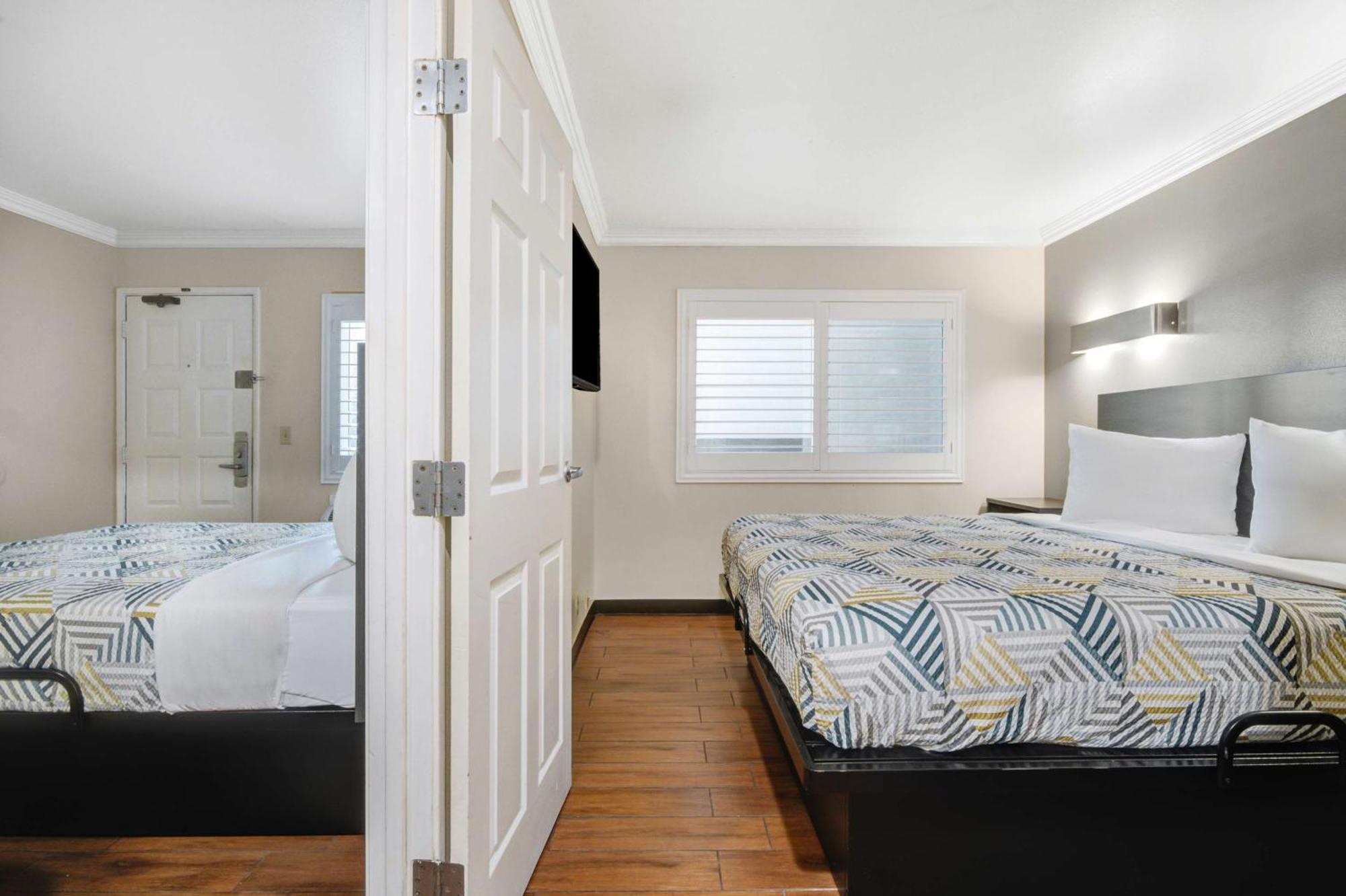 Motel 6 Ontario Ca Convention Center Airport Εξωτερικό φωτογραφία