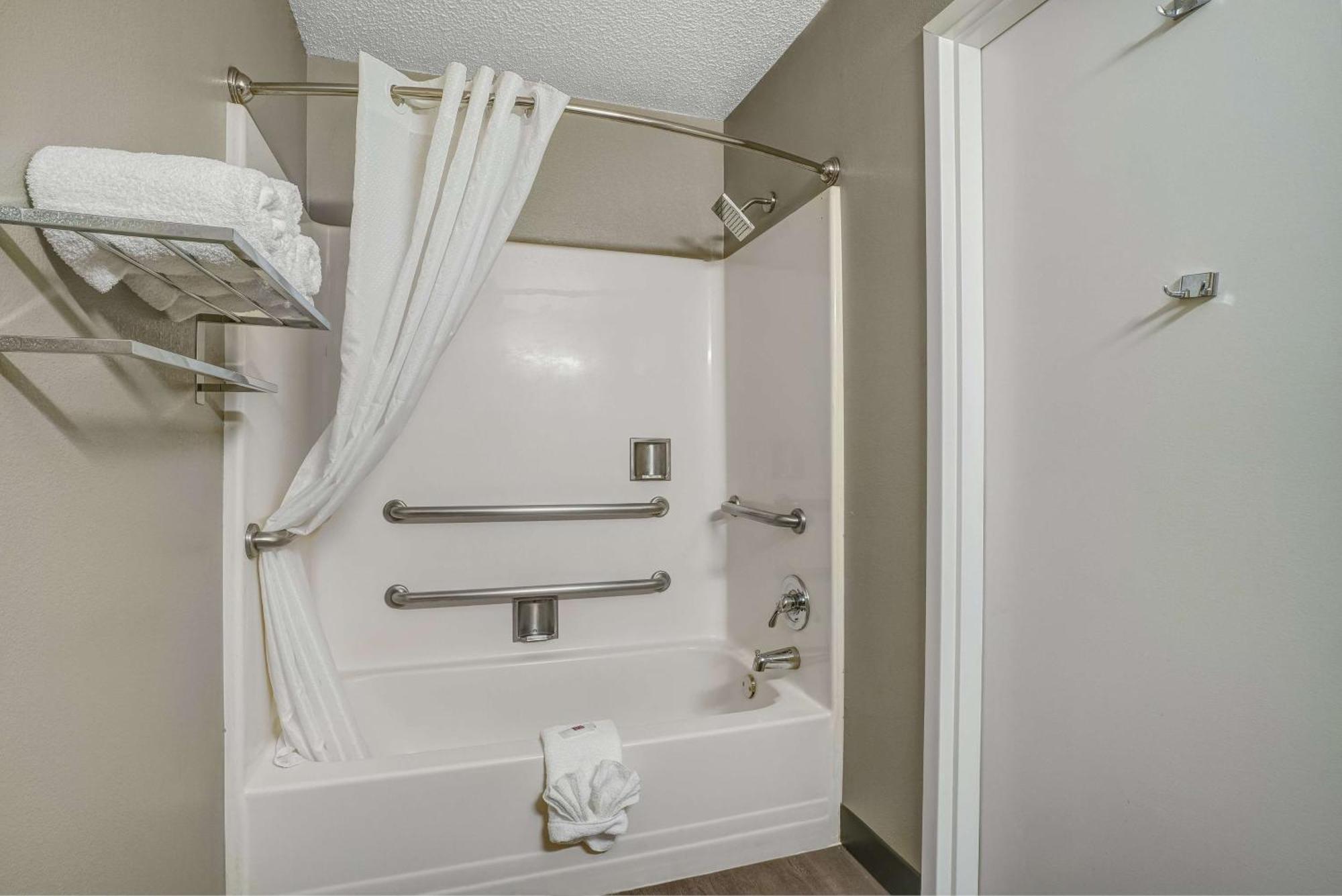 Motel 6 Ontario Ca Convention Center Airport Εξωτερικό φωτογραφία