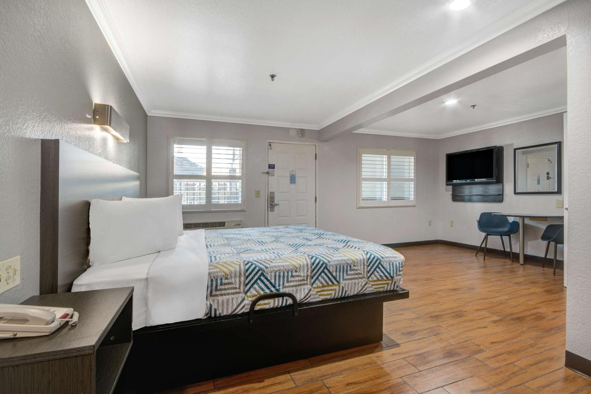 Motel 6 Ontario Ca Convention Center Airport Εξωτερικό φωτογραφία